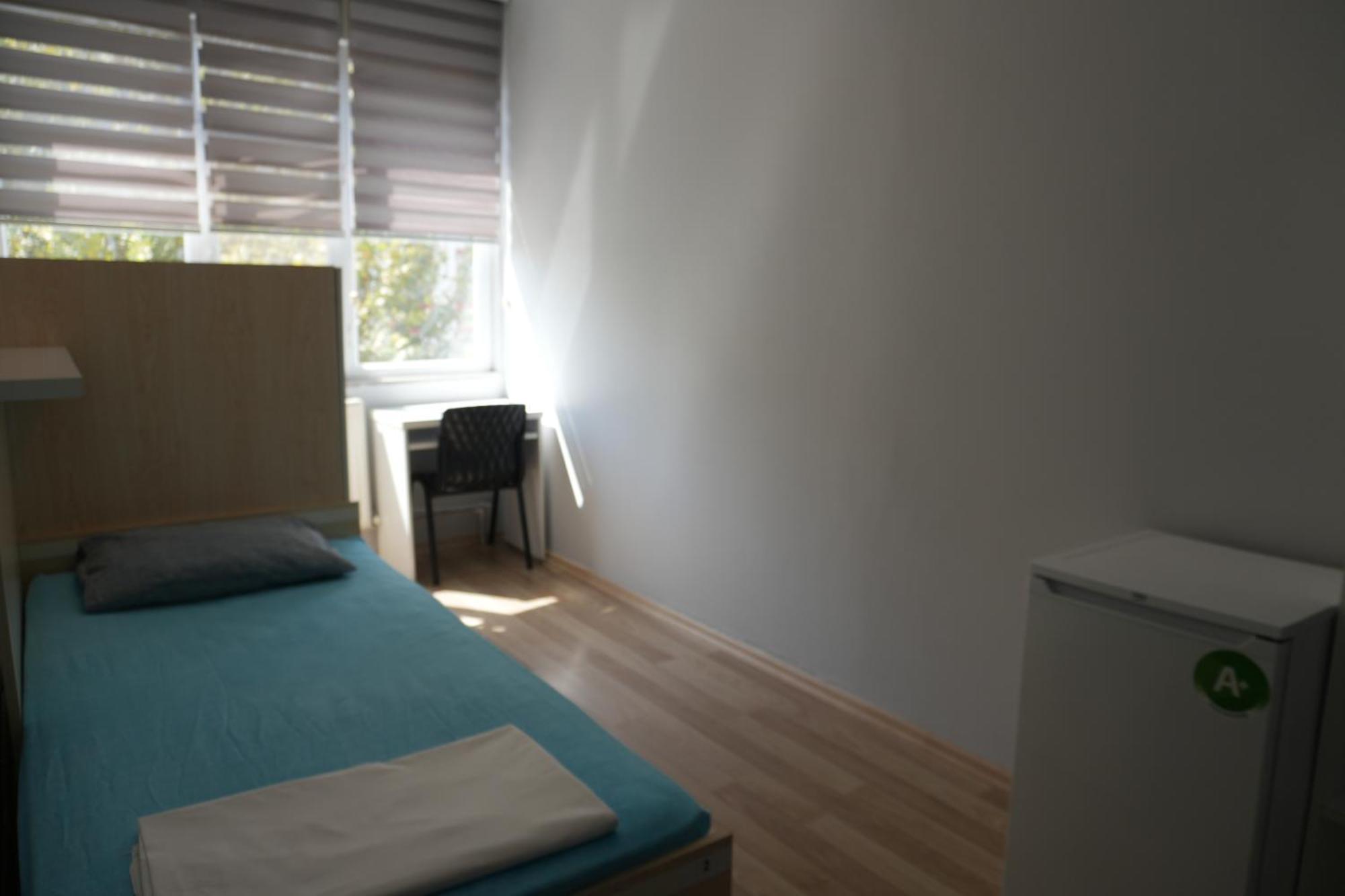 Sabiha Hanim Yurdu Only Male Istanbul Exterior photo