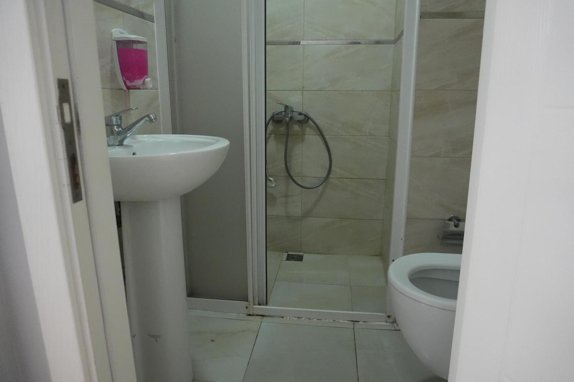 Sabiha Hanim Yurdu Only Male Istanbul Exterior photo