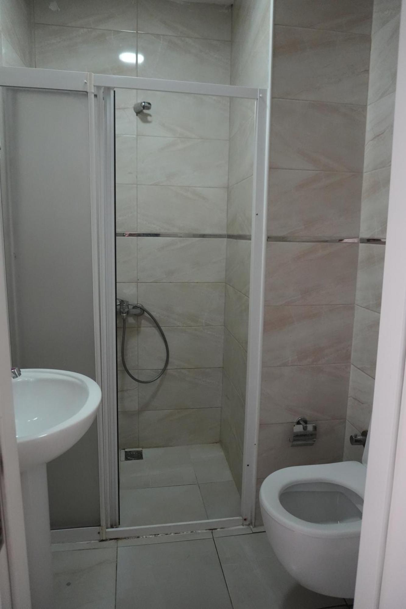 Sabiha Hanim Yurdu Only Male Istanbul Exterior photo